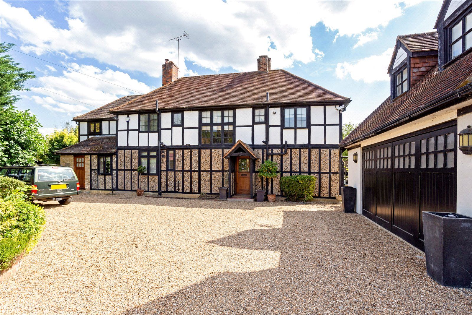 4 bed detached house for sale in Tilehouse Lane, Denham, Uxbridge