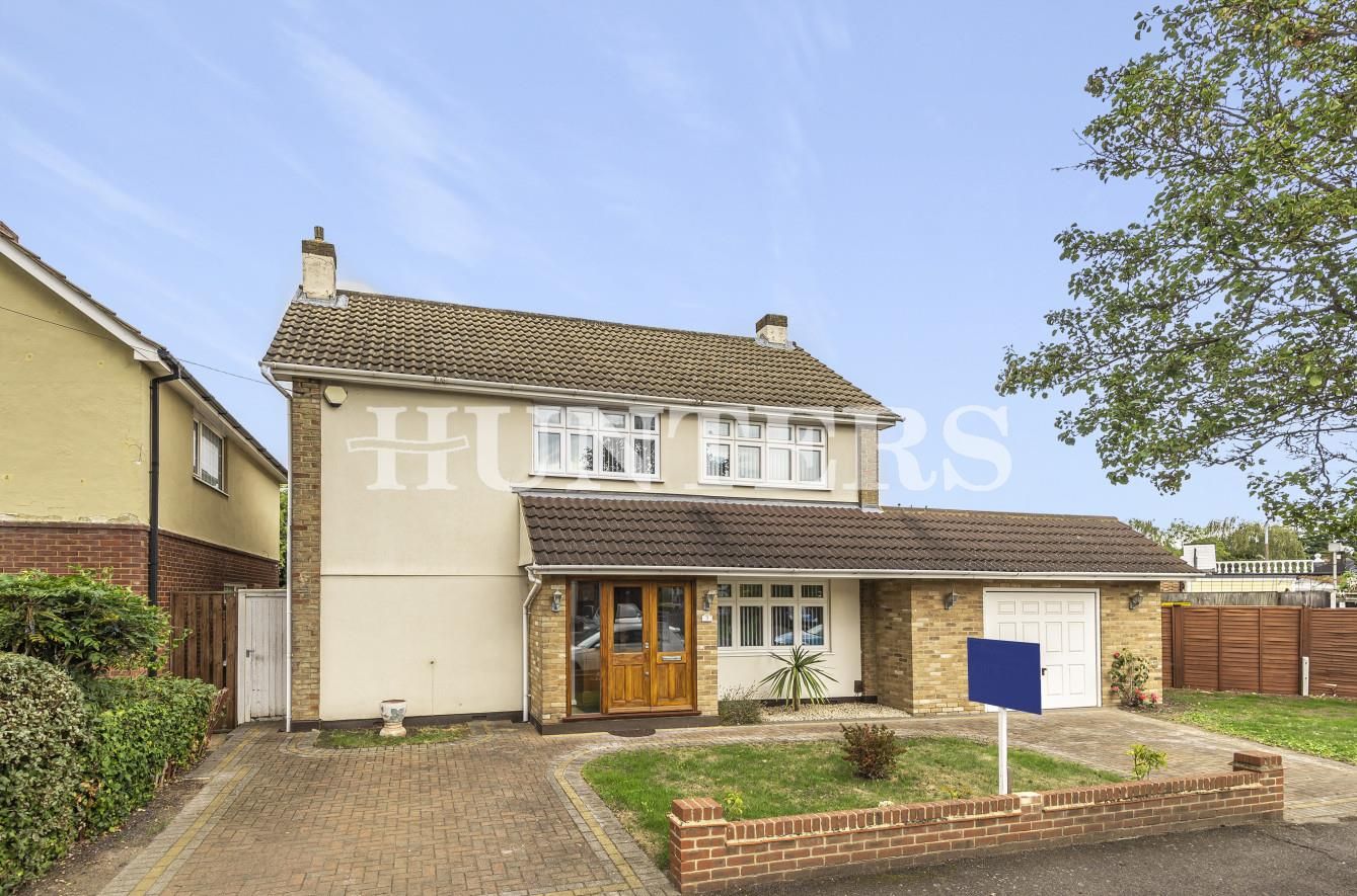 3 bed property for sale in Wykeham Avenue, Hornchurch RM11 Zoopla
