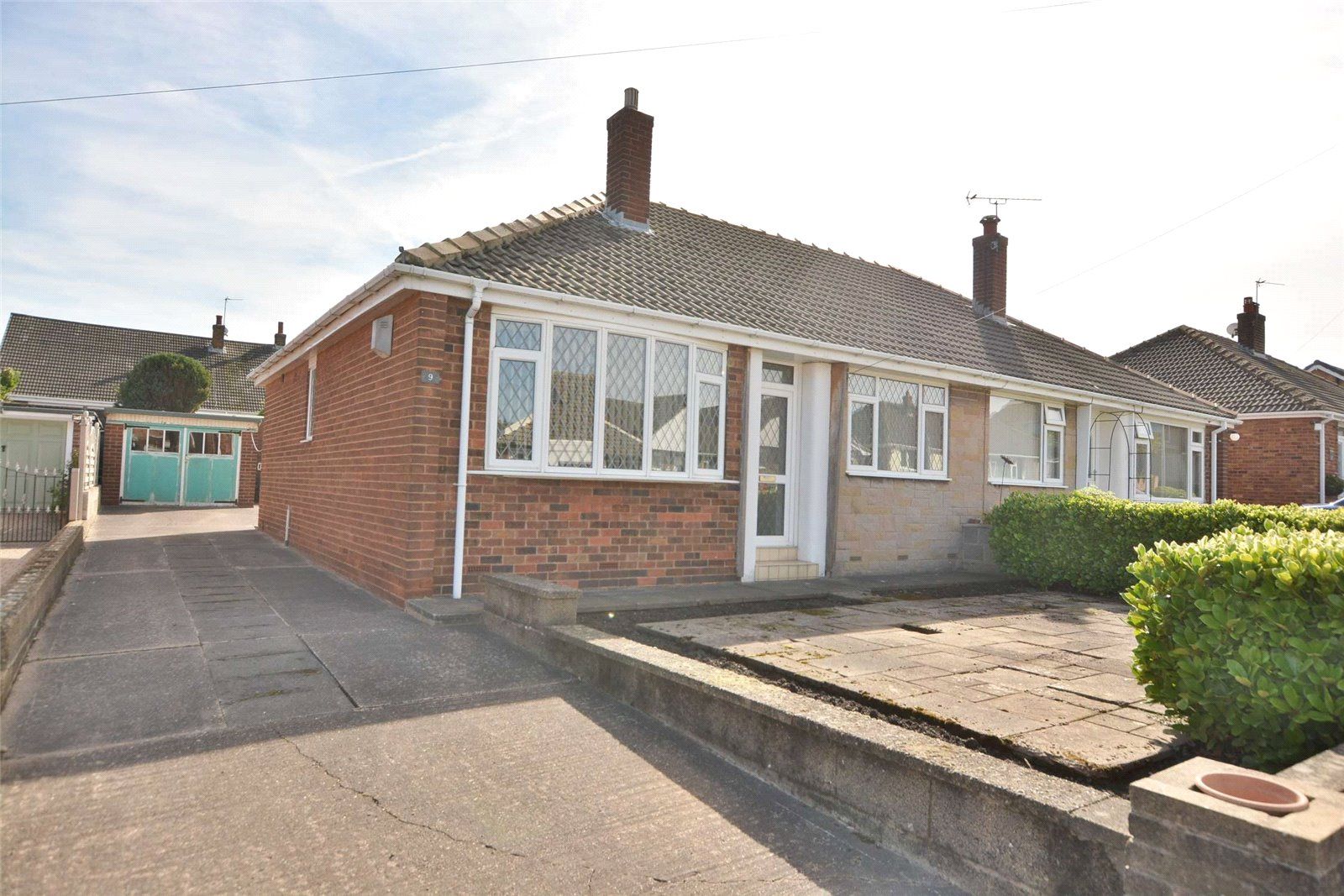 2 bed bungalow for sale in Abbotsway, Garforth, Leeds, West Yorkshire