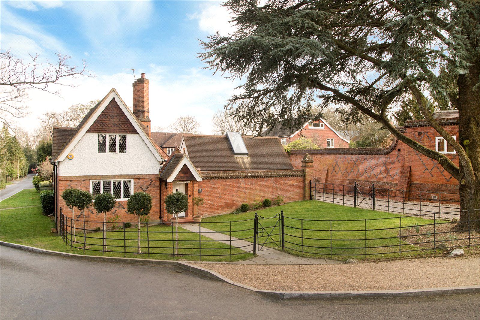 3 bed detached house for sale in Coombe Hill Road, Coombe Estate