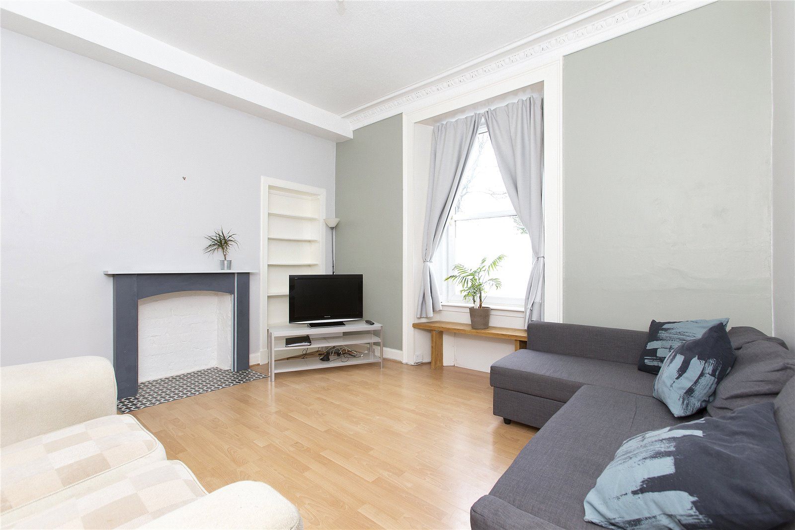 2 bed flat to rent in Lower Granton Road, Granton, Edinburgh EH5 Zoopla