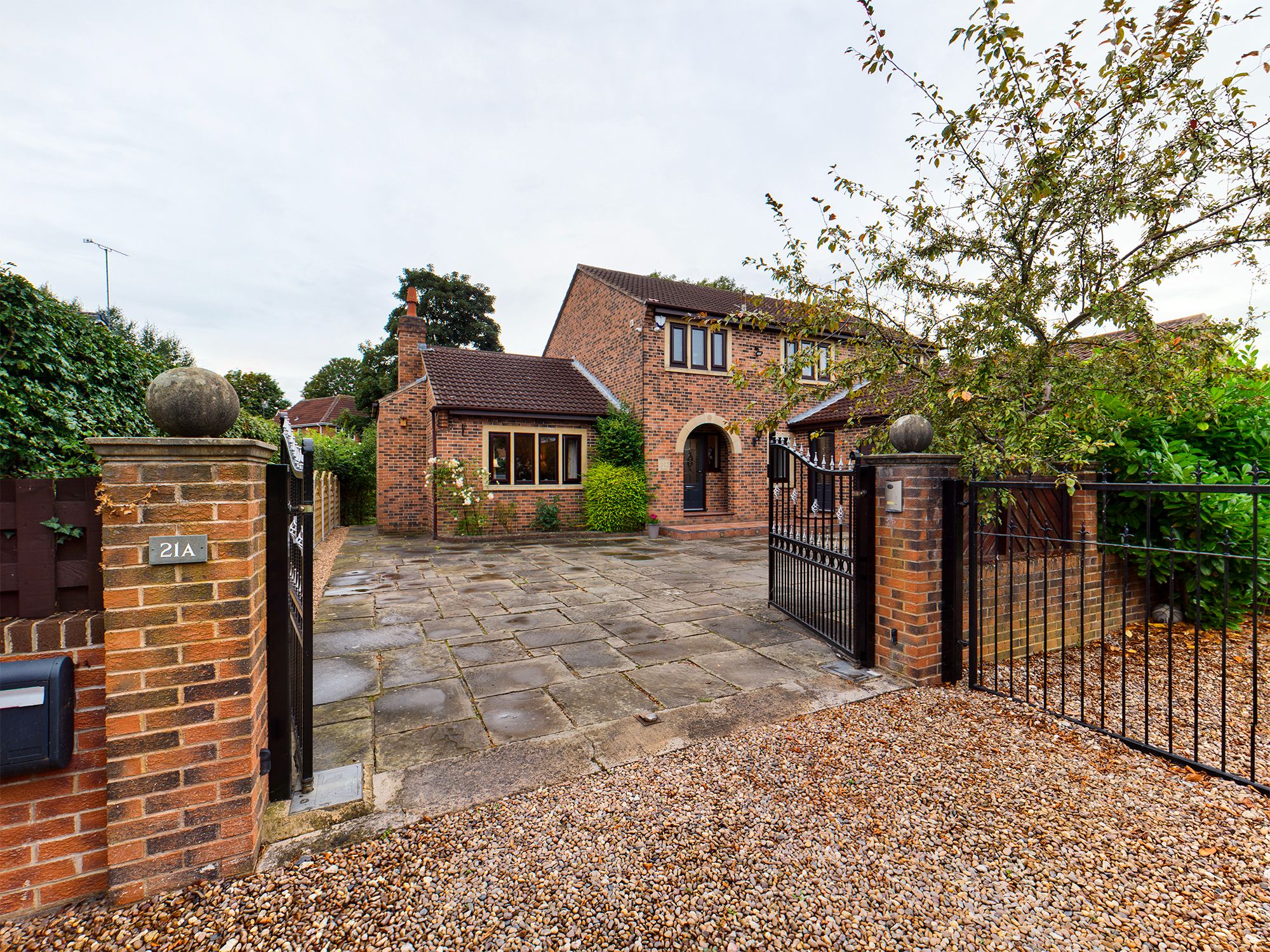 4 bed detached house for sale in Jerry Clay Lane, Wrenthorpe, Wakefield