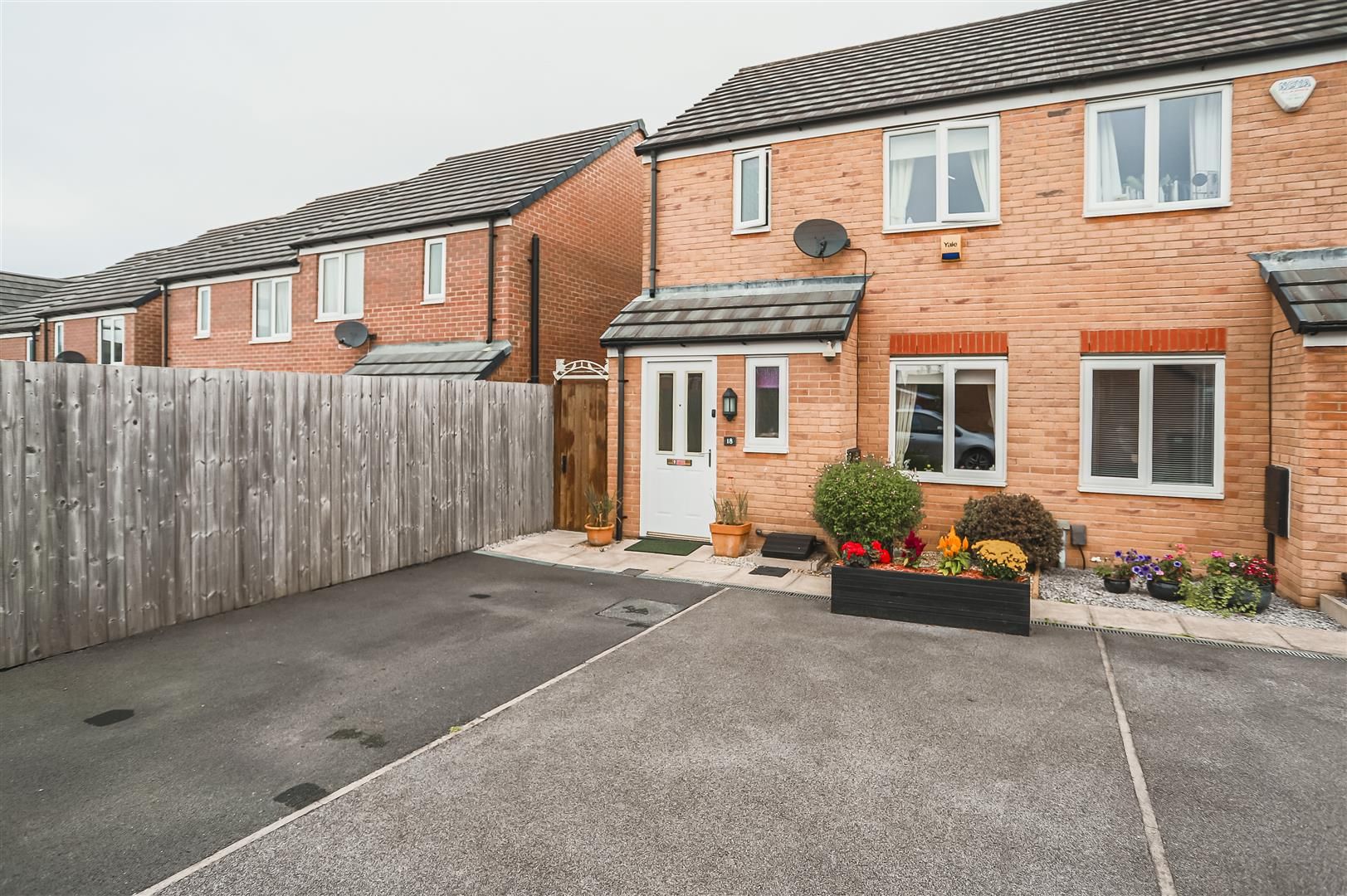 2 bed semidetached house for sale in St. Annes Mews, Ryecroft Avenue