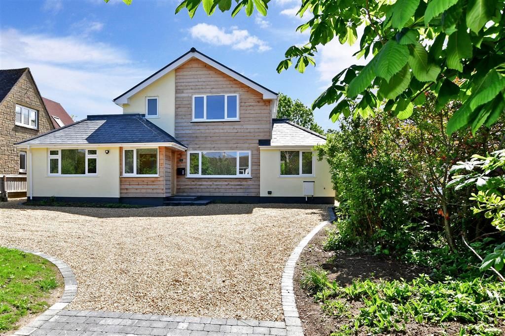 4 bed detached bungalow for sale in Baring Road, Cowes, Isle Of Wight