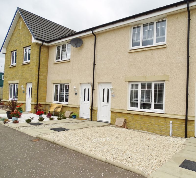 2 bed terraced house for sale in Dunlin Drive, Alloa FK10 Zoopla