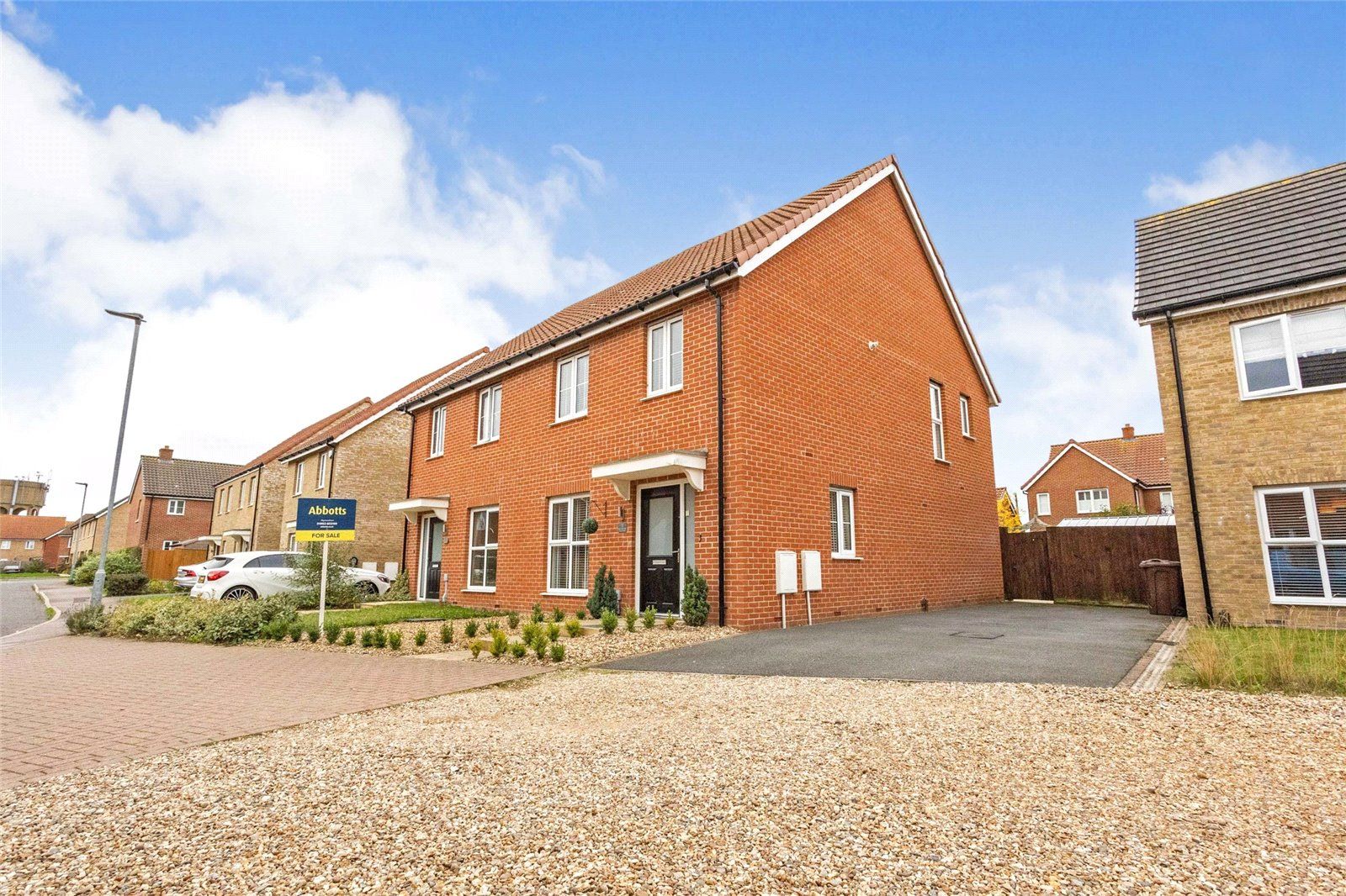 3 bed semidetached house for sale in Barbastelle Crescent, Hethersett