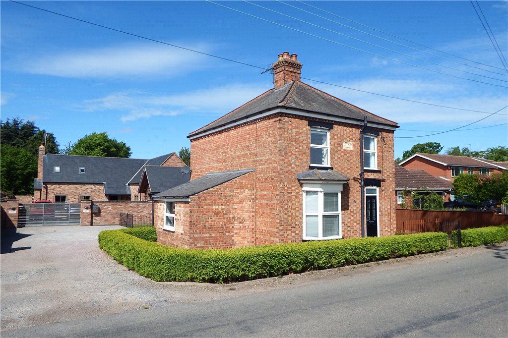 3 bed detached house for sale in High Street, Moulton, Spalding PE12