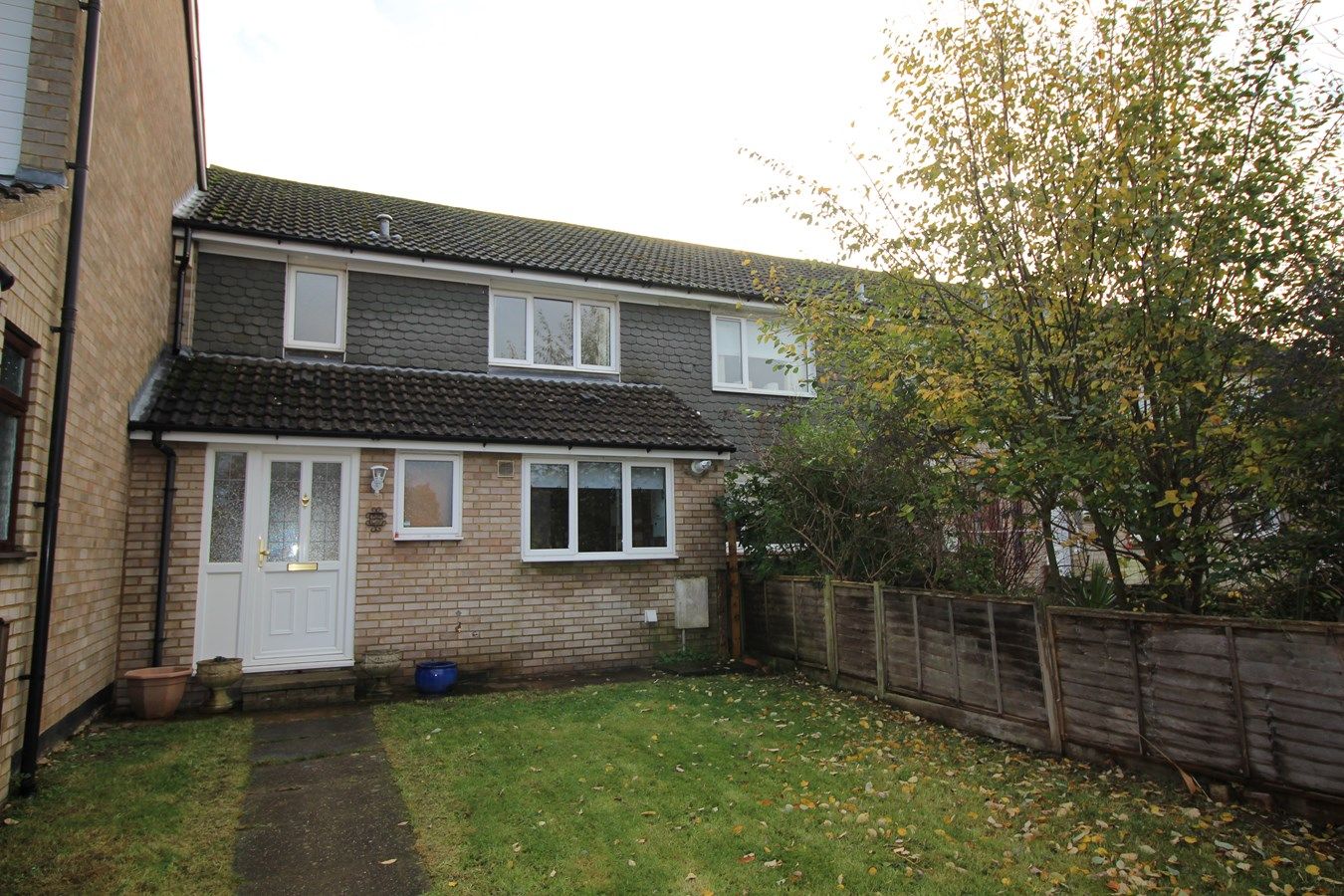 3 bed semidetached house to rent in Orchard Way, Breachwood Green