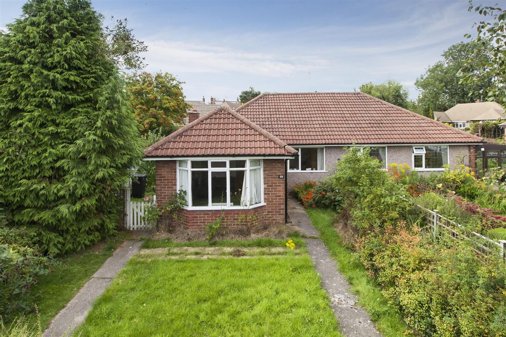 3 bed semidetached bungalow for sale in Tredgold Avenue, Bramhope