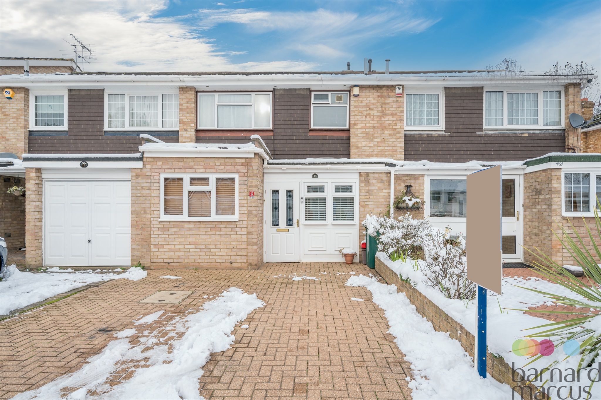 4 bed terraced house for sale in Howard Close, London N11 Zoopla