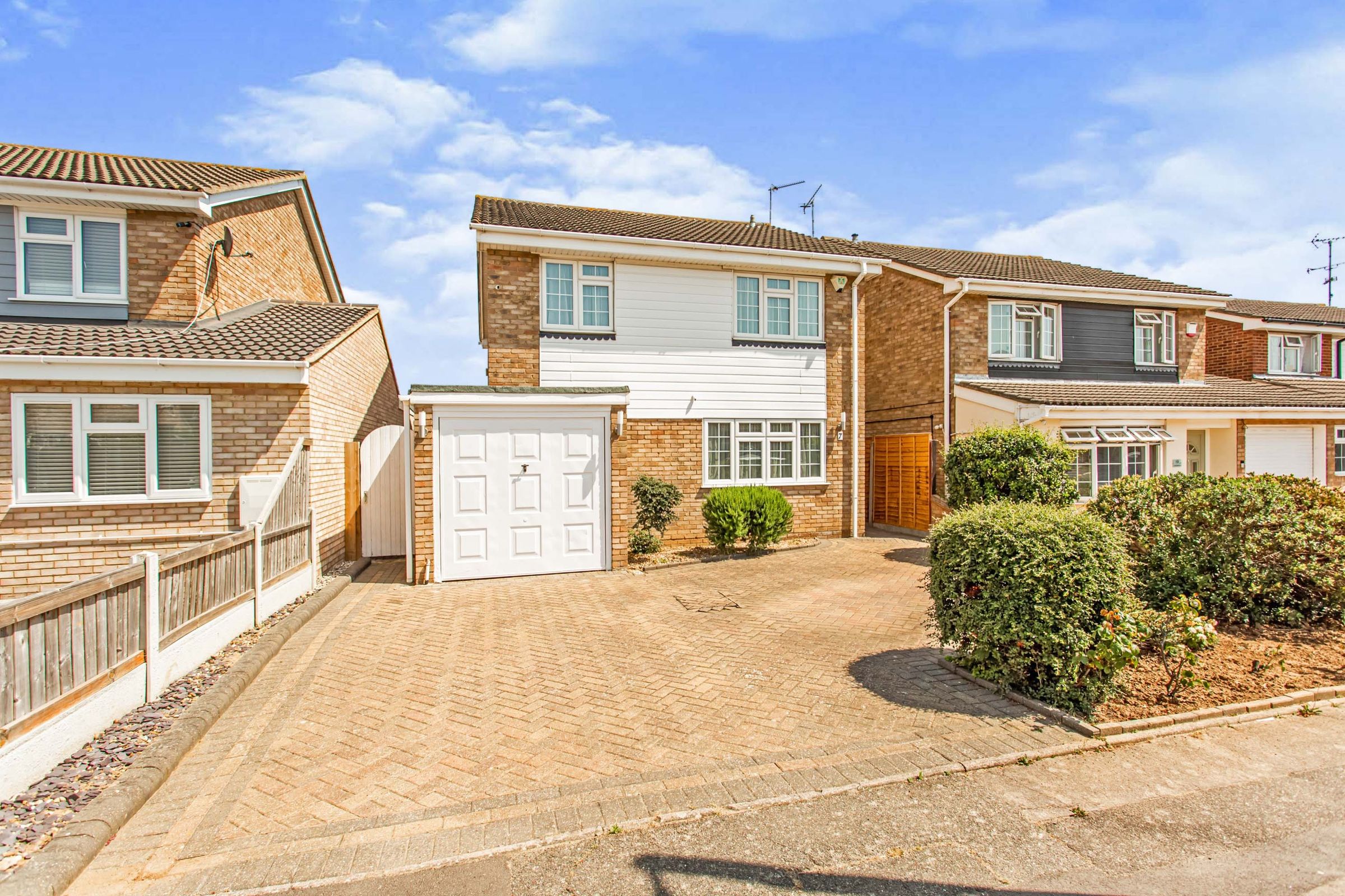 4 bed detached house for sale in Aylesbeare, Shoeburyness, SouthendOn