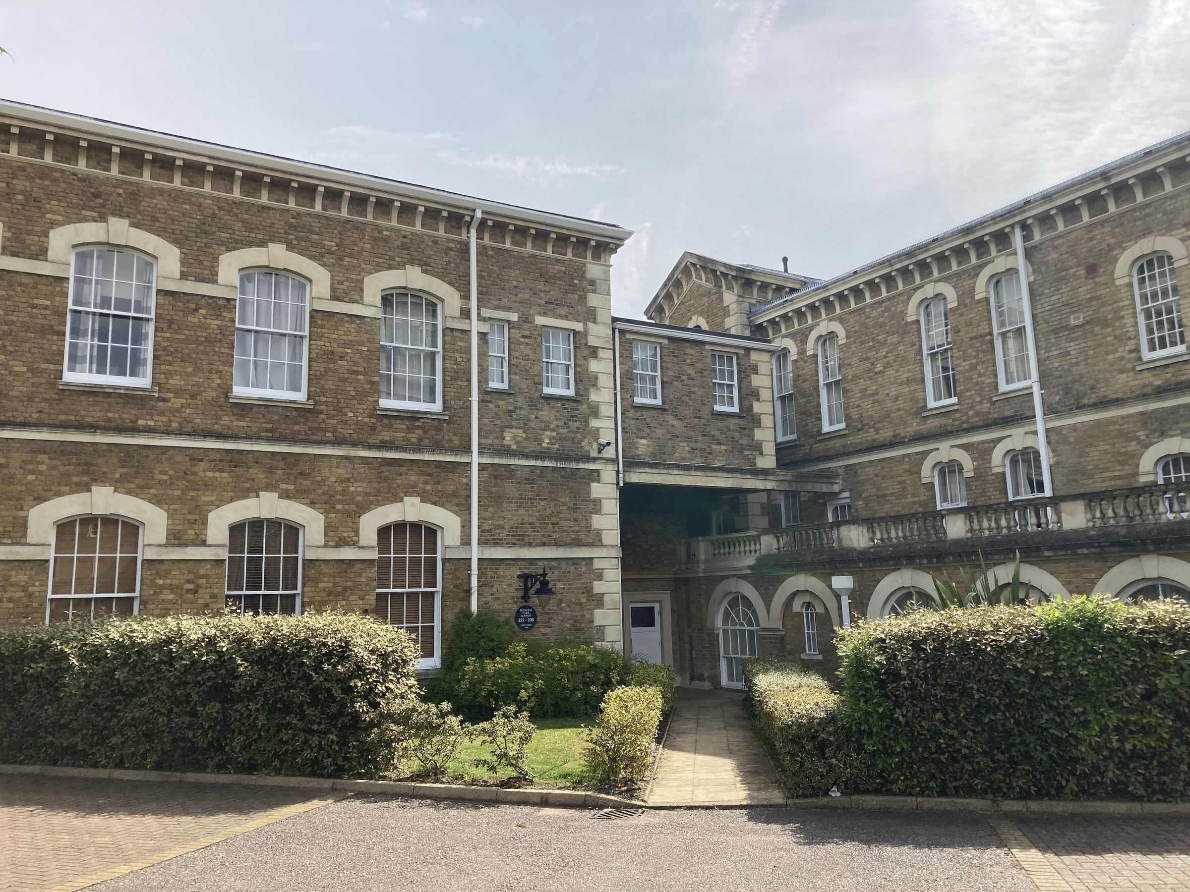 229 Princess Park Manor, Arnos Grove, London N11  