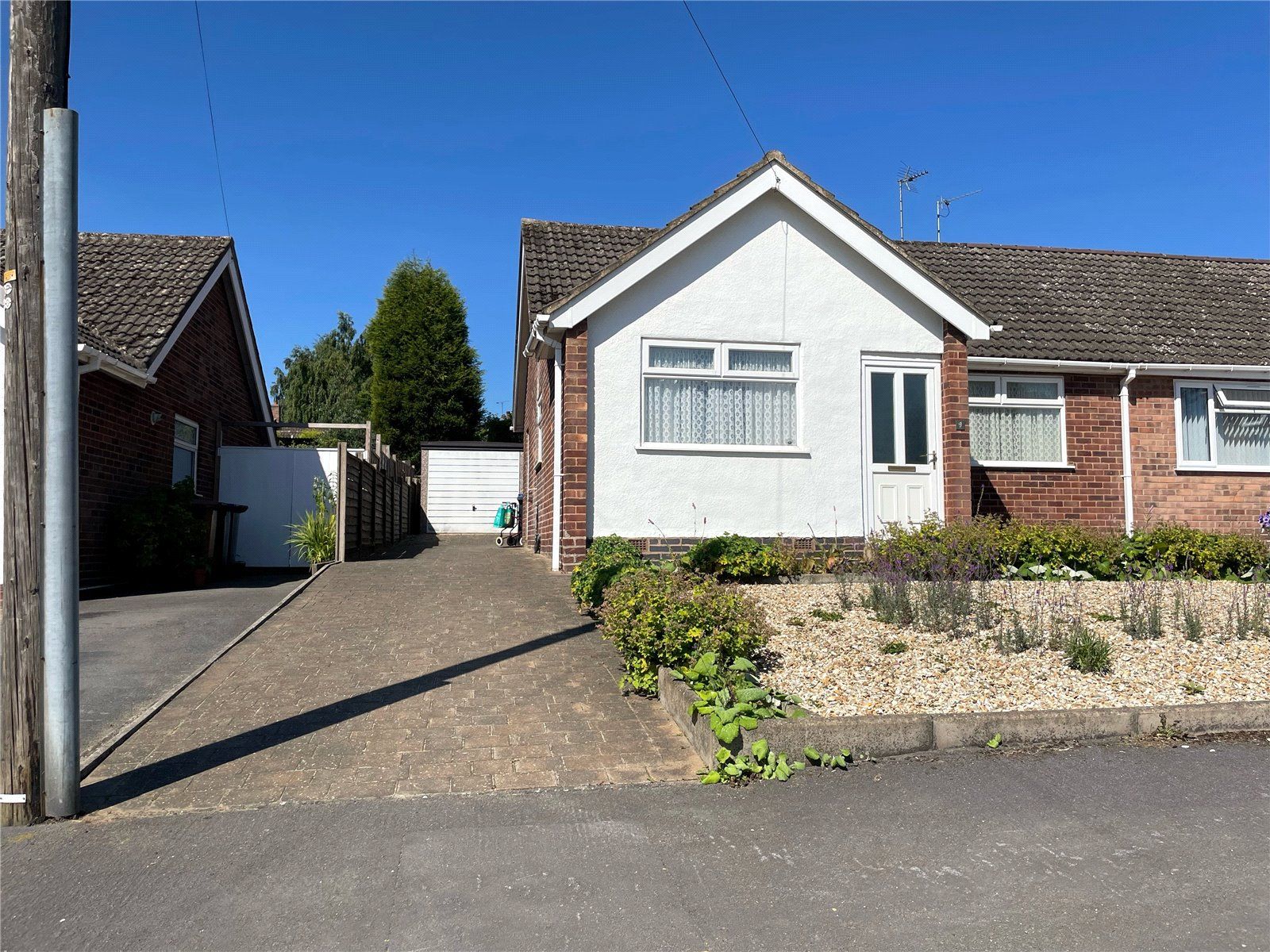 2 bed bungalow for sale in Dandees Close, Markfield, Leicestershire
