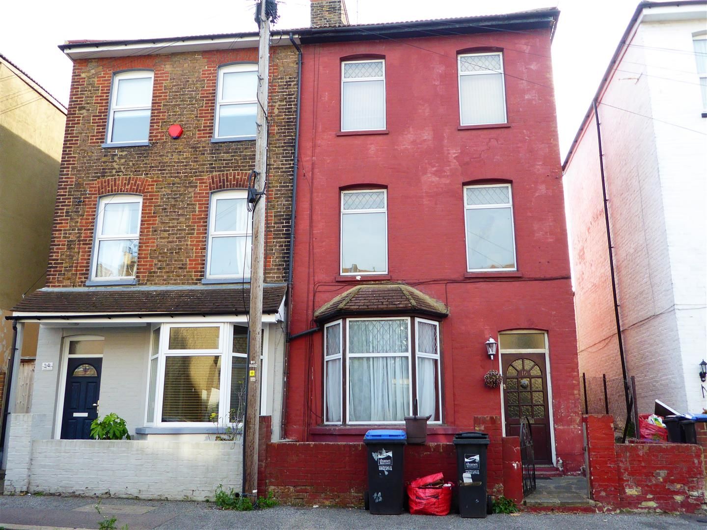 4 bed property for sale in Central Road, Ramsgate CT11 Zoopla