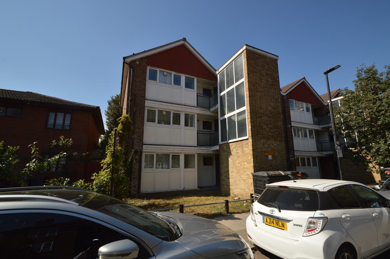 2 bed flat for sale in Newton Road, London N15 Zoopla