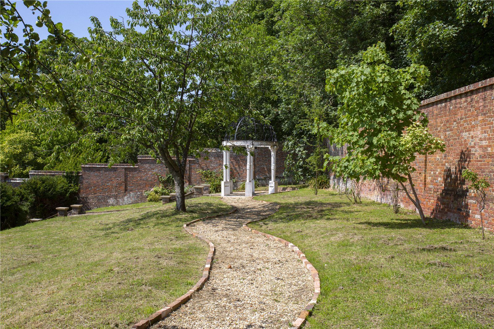 10 bed detached house for sale in Cell Park Estate, Markyate, St