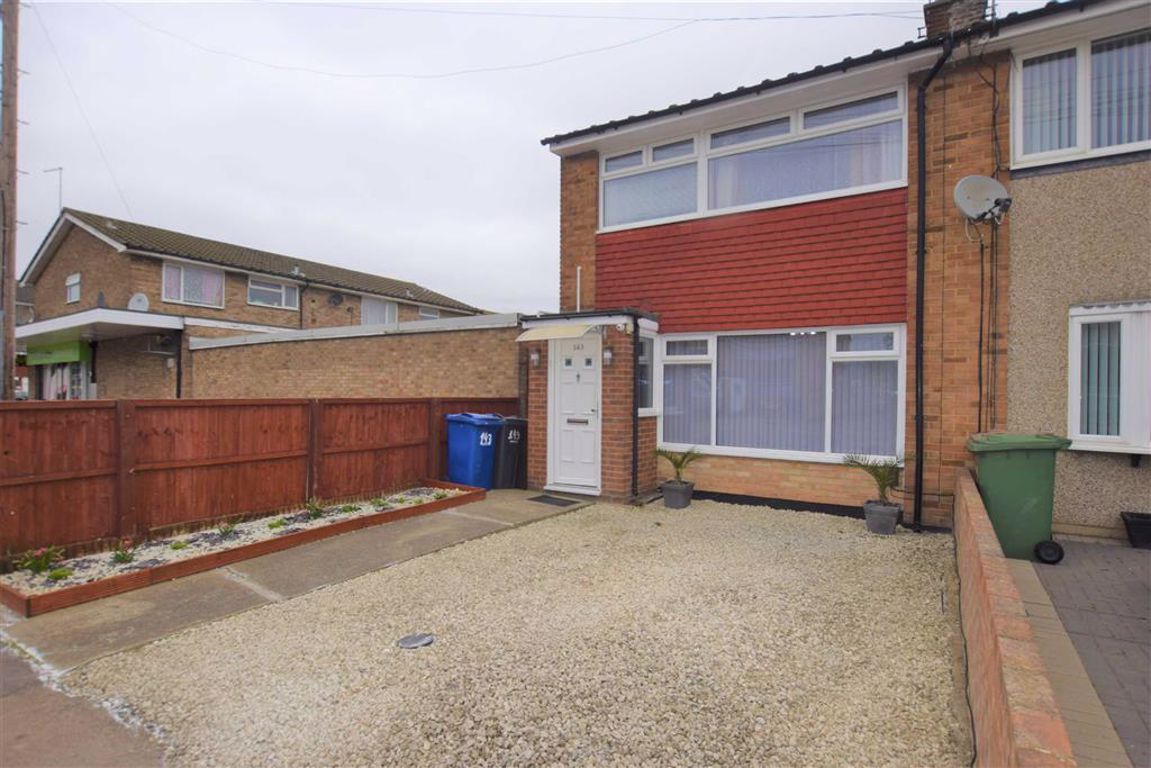 3 bed semidetached house for sale in Brennan Road, Tilbury, Essex RM18