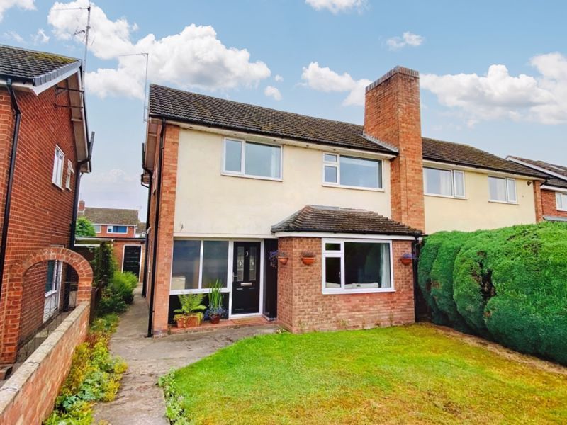 4 bed semidetached house for sale in Roman Road, Holmer, Hereford HR4