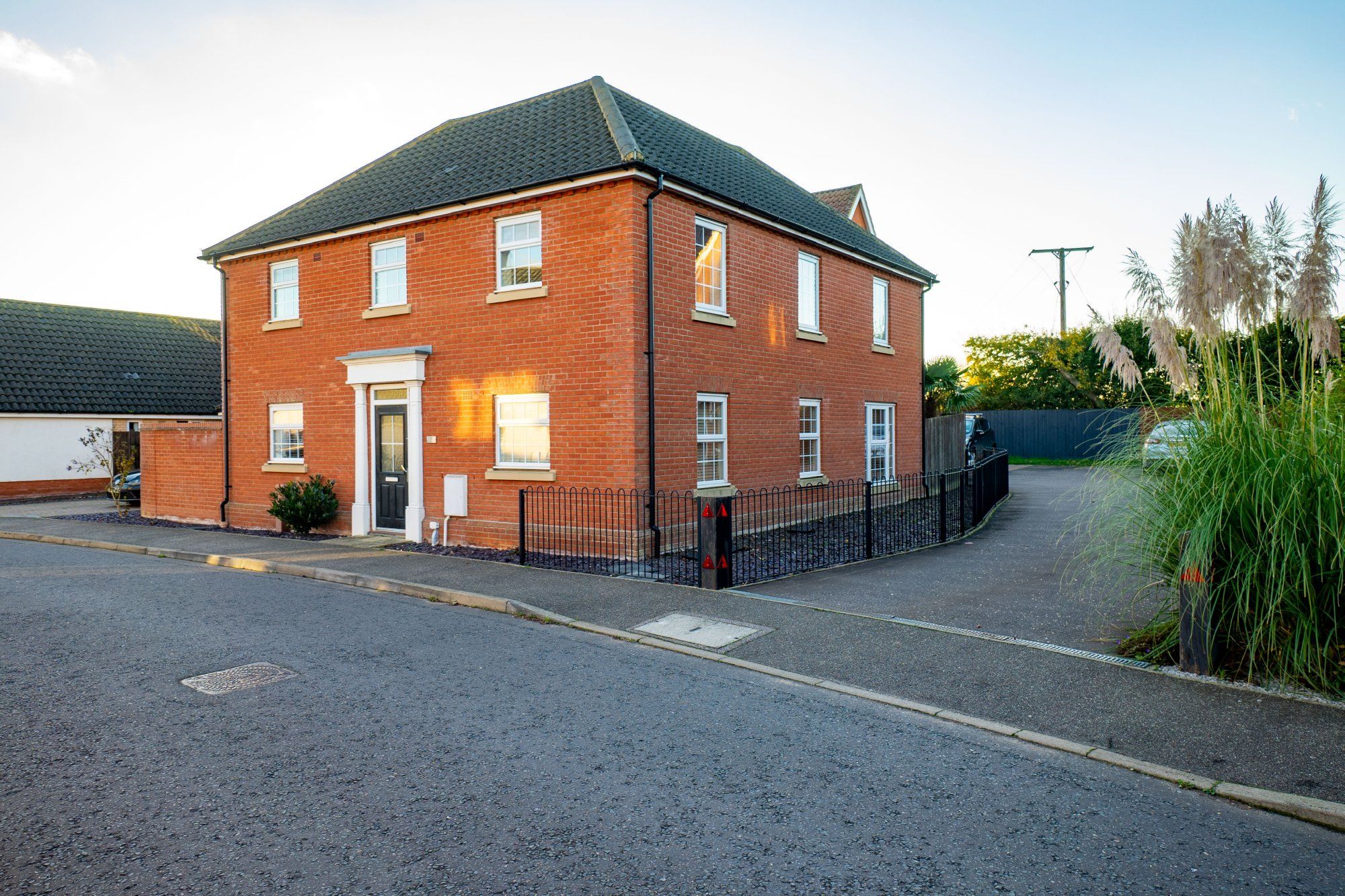 5 bed detached house for sale in Lime Tree Avenue, Long Stratton