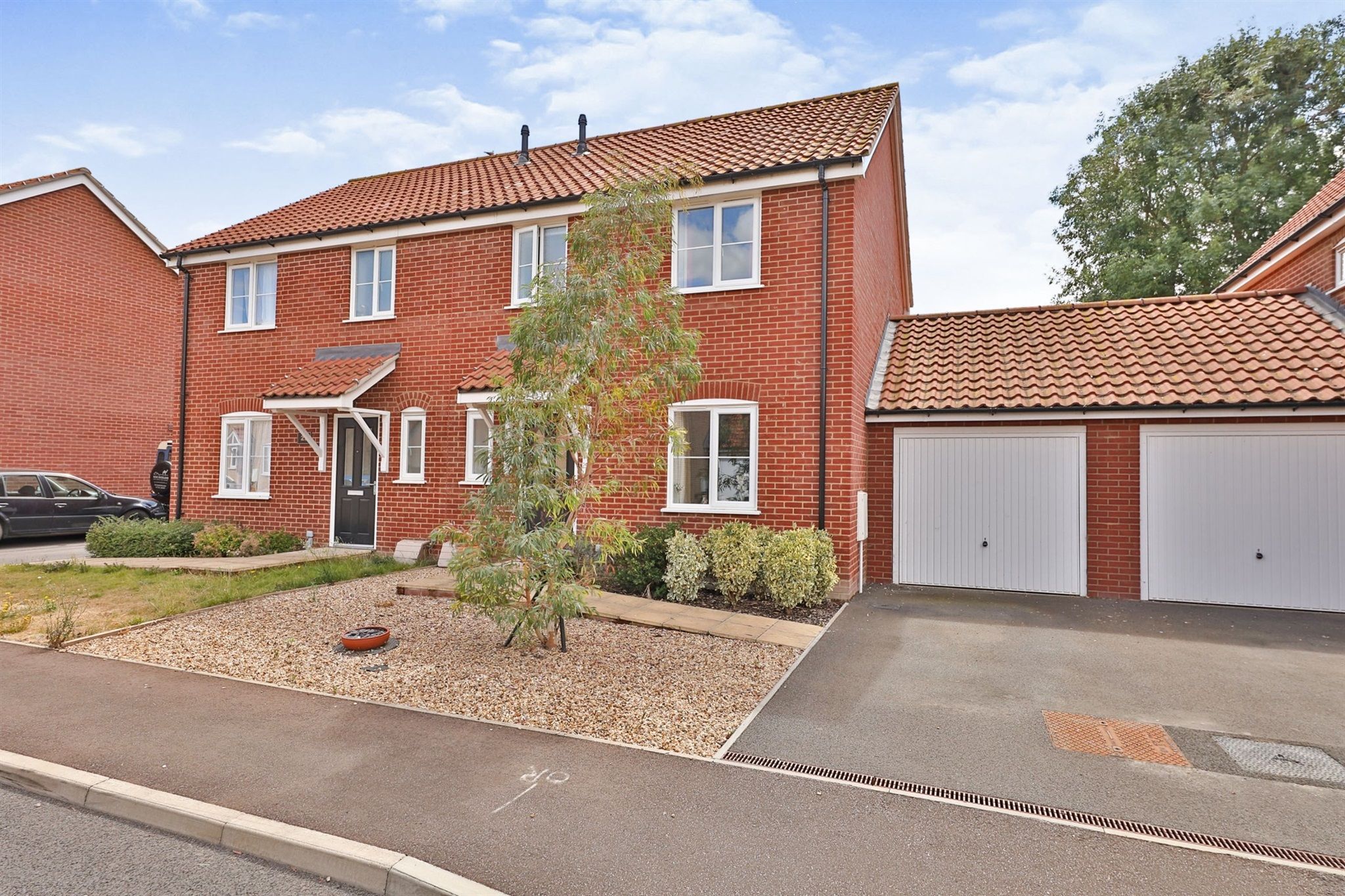 3 bed semidetached house for sale in Adcock Road, Watton, Thetford