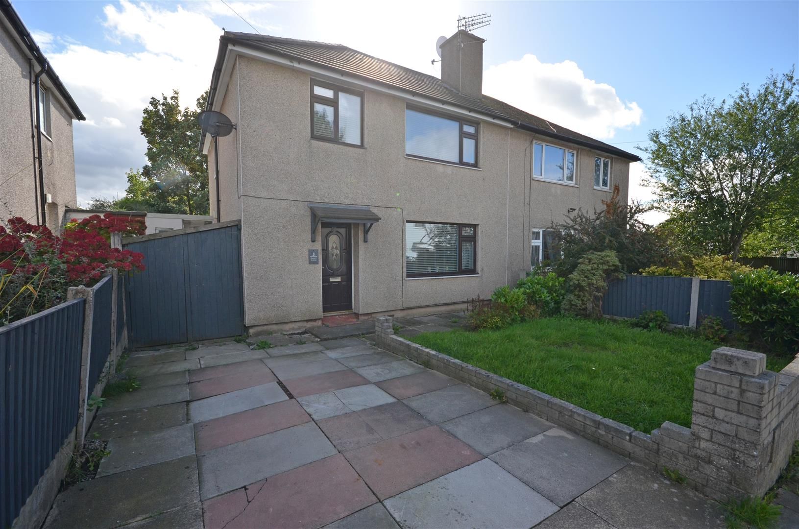 3 bed semidetached house for sale in Derwent Avenue OL7 Zoopla