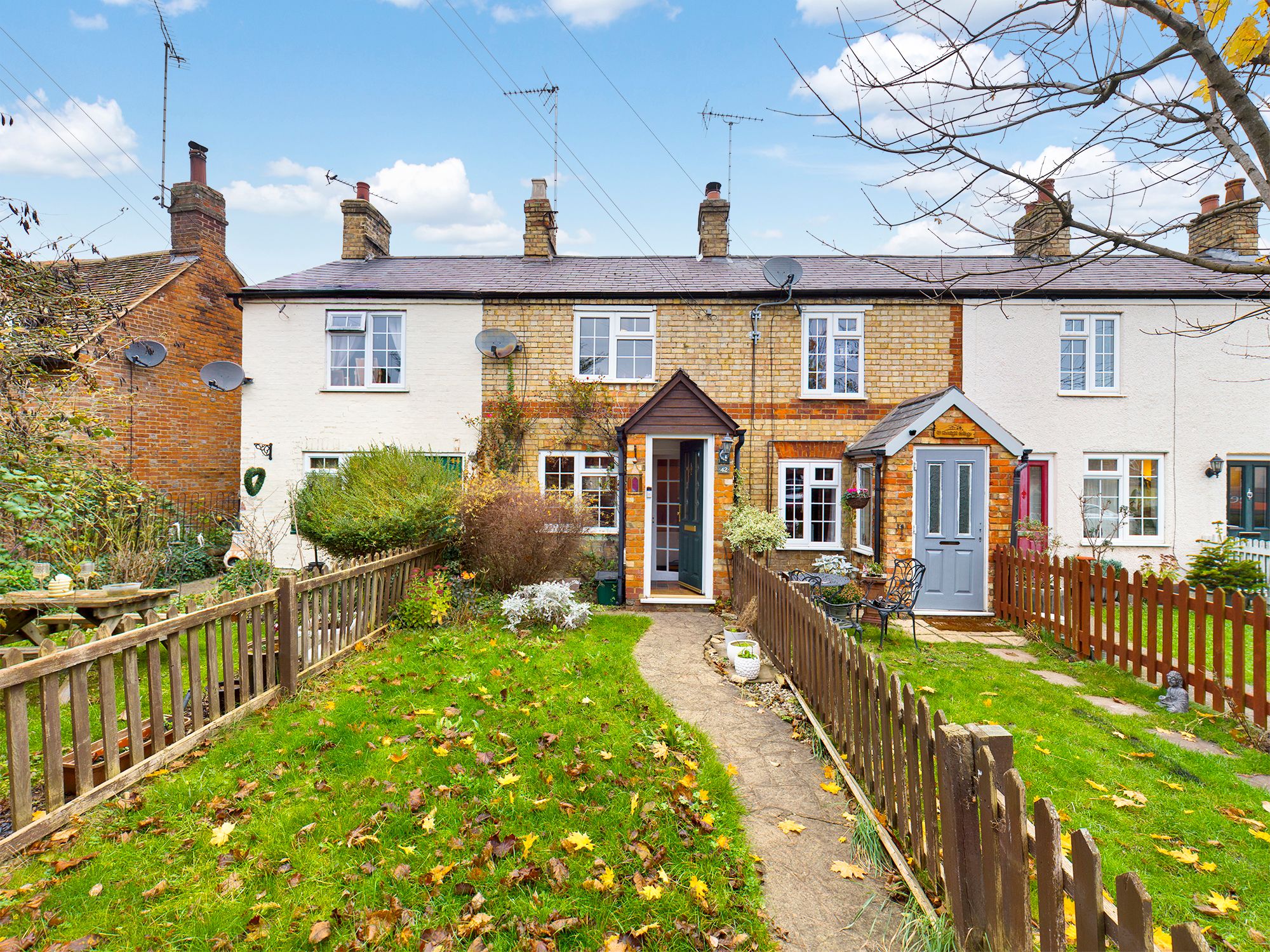 2 bed terraced house for sale in High Street, Waddesdon, Aylesbury HP18