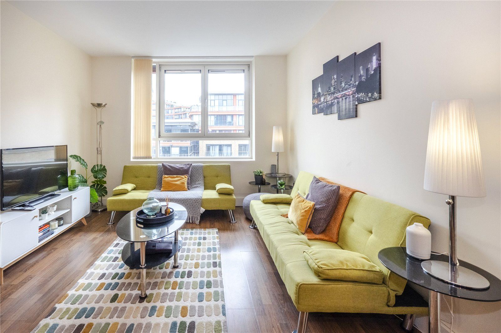 1 bed flat for sale in Westcliffe Apartments, 1 South Wharf Road