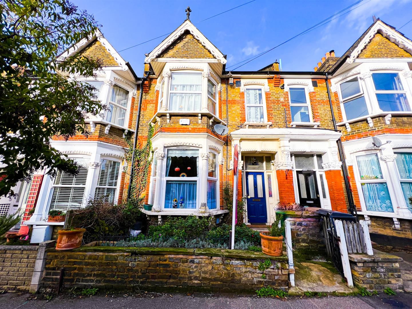 5 bed terraced house for sale in Cleveland Park Crescent, London E17