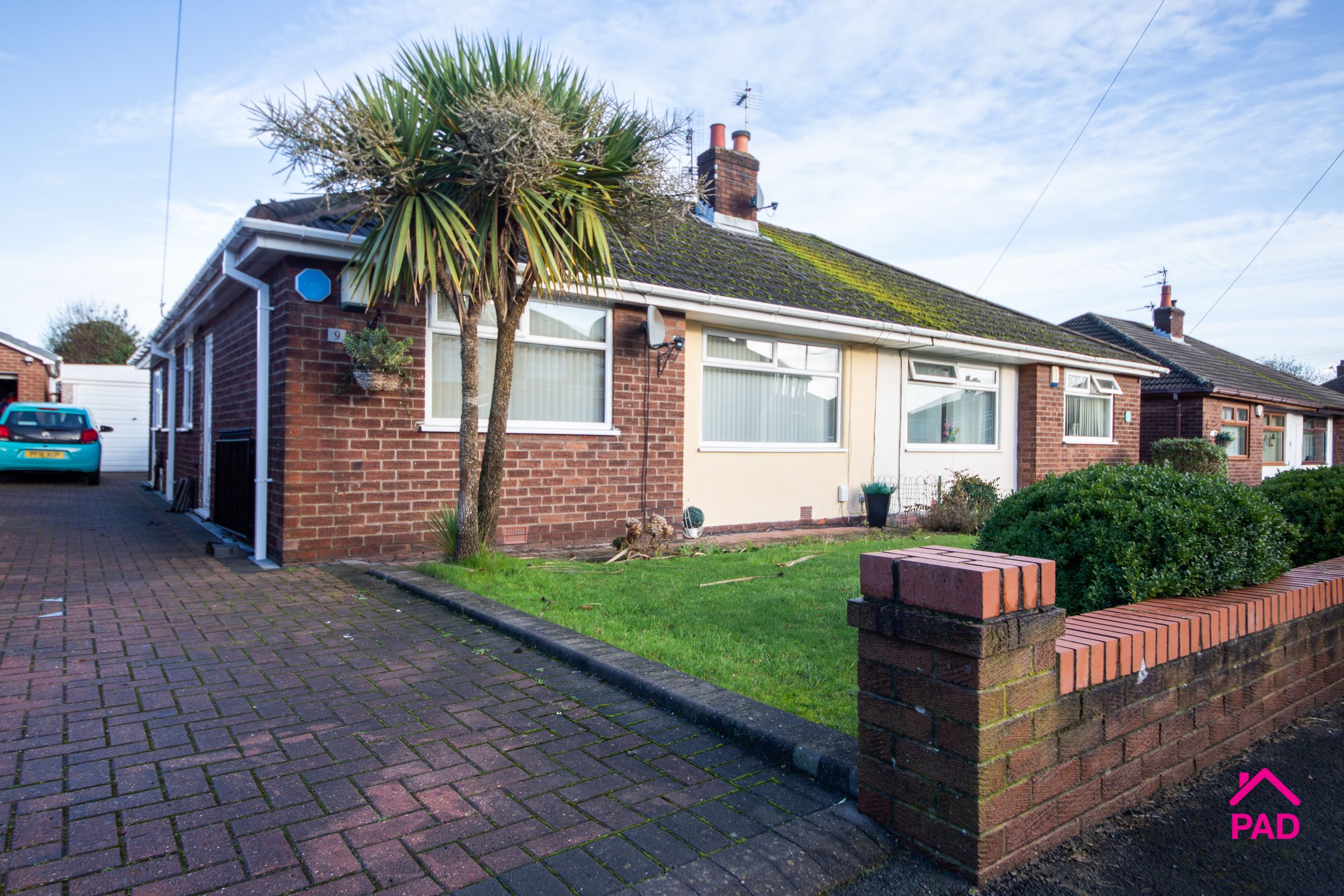 3 bed semidetached bungalow for sale in Milton Avenue, NewtonLe