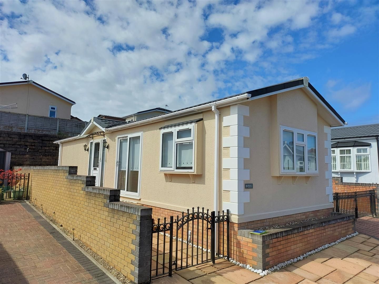 2 bed detached bungalow for sale in Regents Avenue, Cambrian