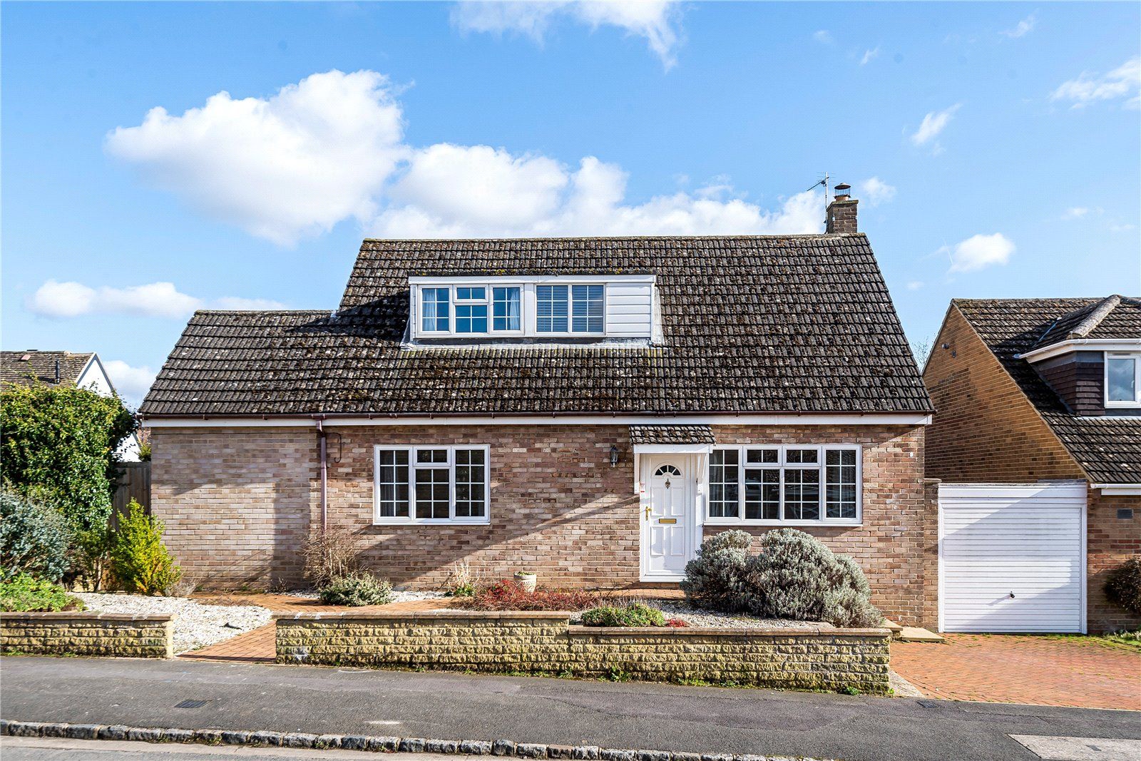 2 bed bungalow for sale in Churchill Way, Long Hanborough, Witney OX29