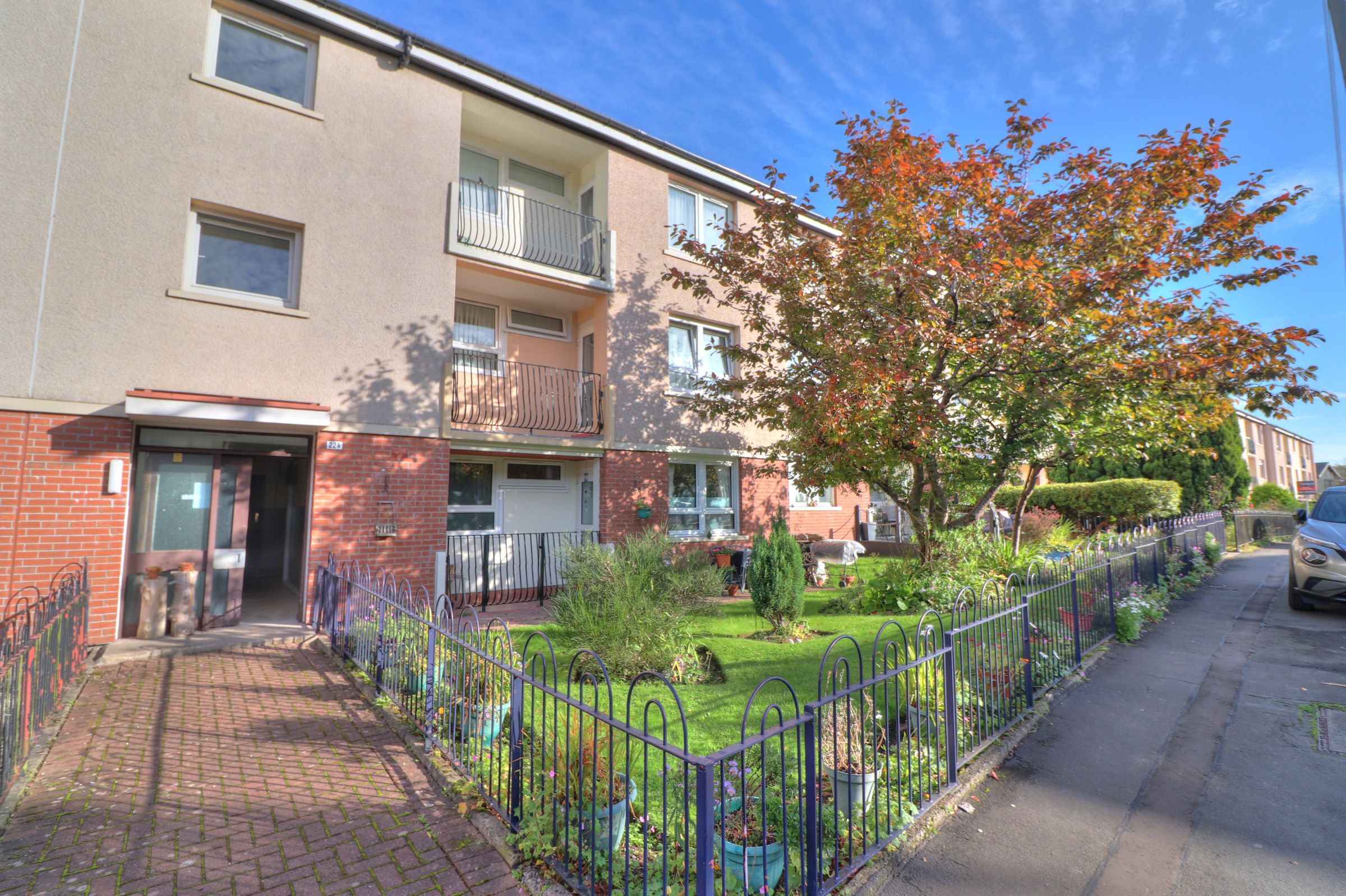 2 bed flat for sale in Rotherwood Avenue, Knightswood, Glasgow G13 Zoopla