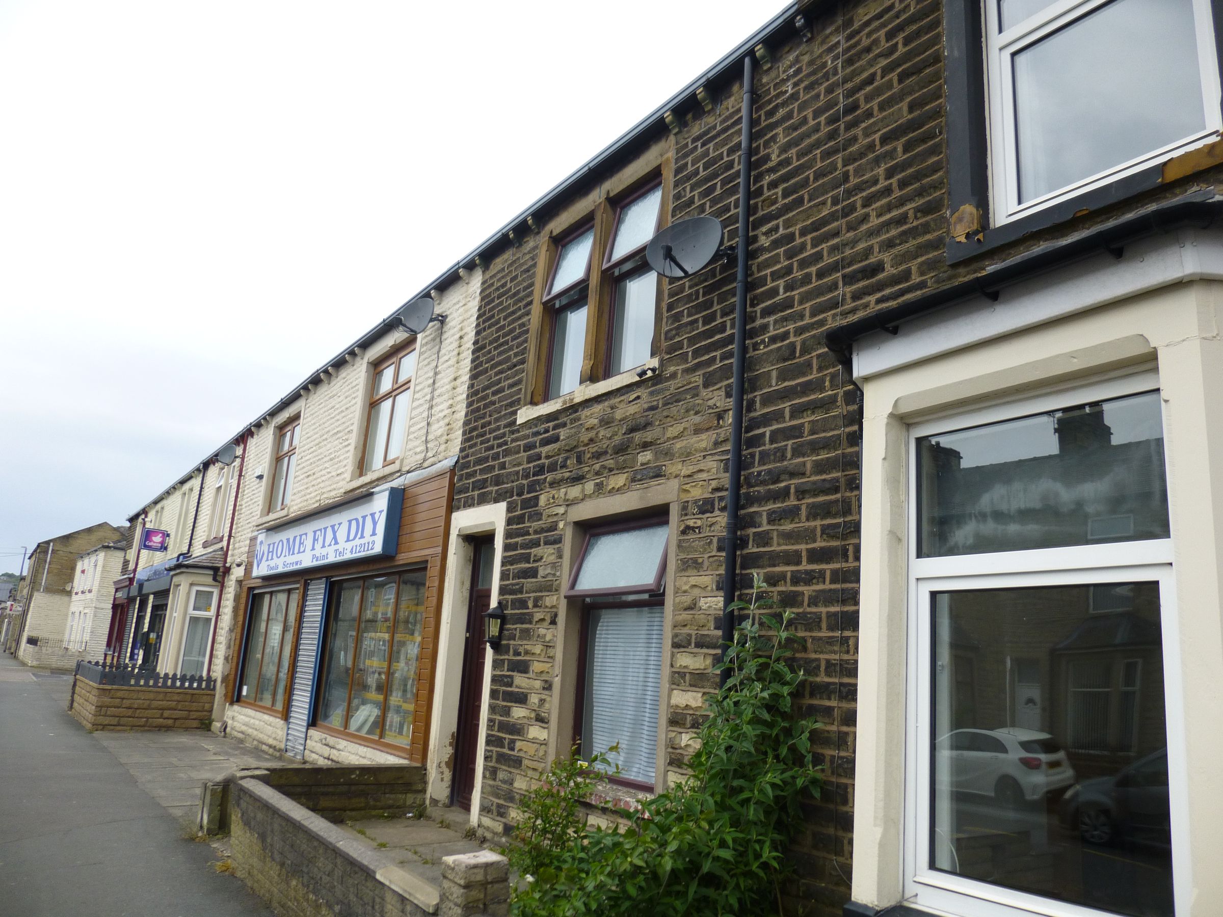 2 bed terraced house for sale in Lyndhurst Road, Burnley BB10 Zoopla