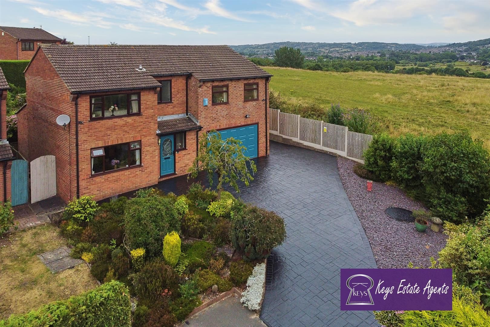 4 bed detached house for sale in Rusper Close, Birches Head, StokeOn