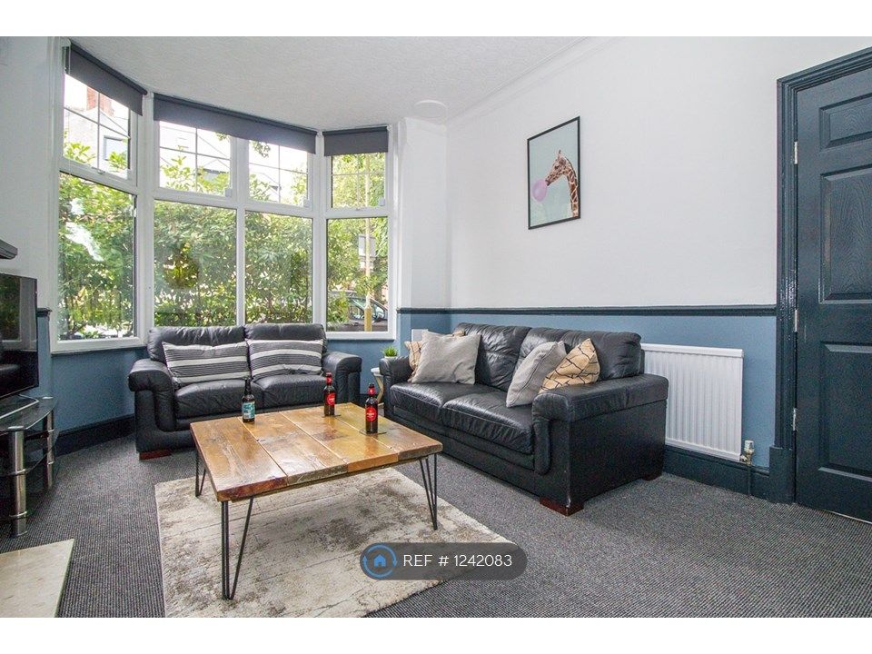 6 bed end terrace house to rent in Westcotes Drive, Leicester LE3 Zoopla