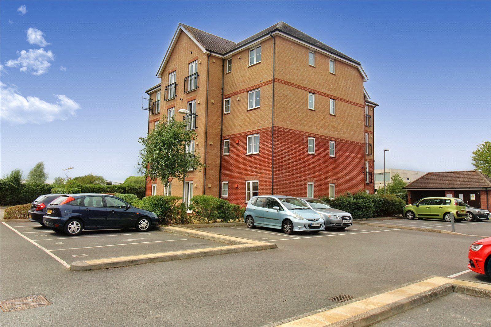2 bed flat for sale in Twickenham Close, Swindon, Wiltshire SN3 Zoopla