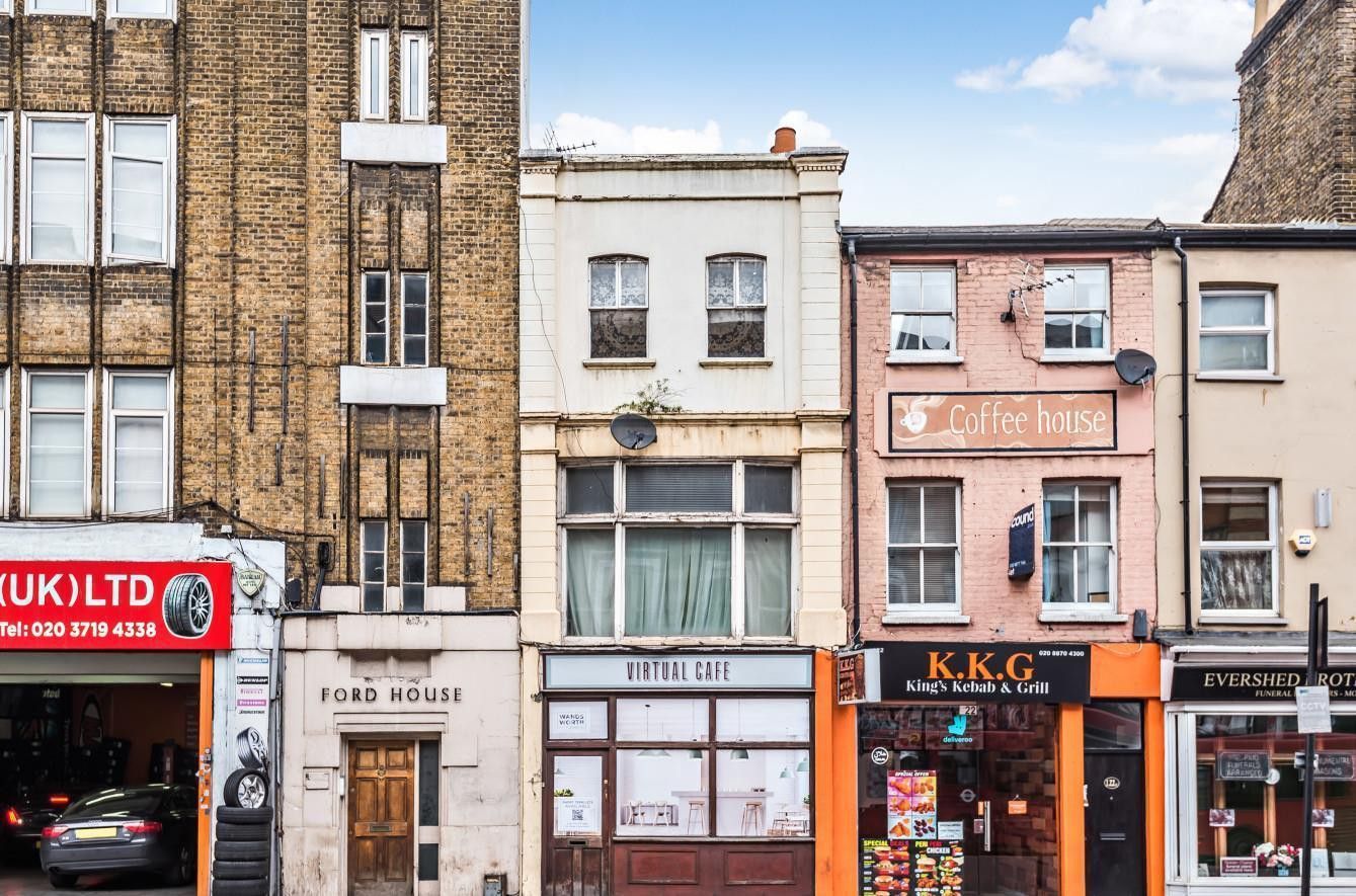 Wandsworth High Street, Wandsworth SW18  