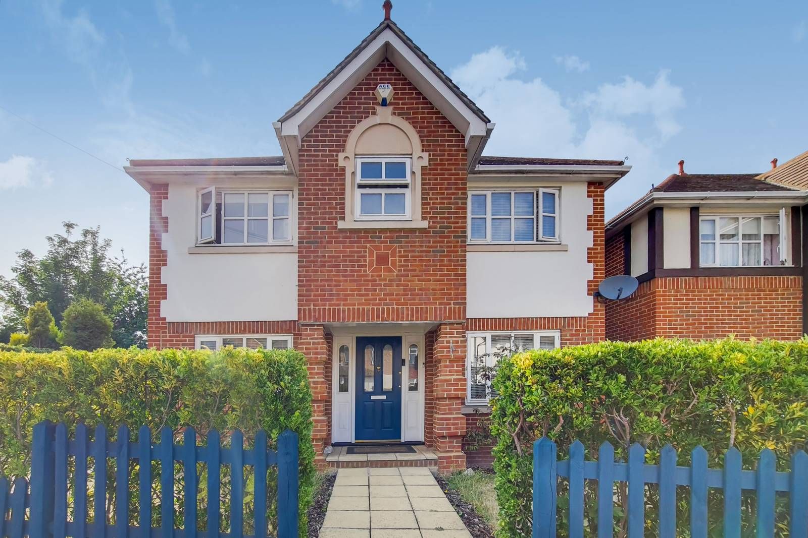 4 bed detached house for sale in Highfield Road, Sutton SM1 Zoopla