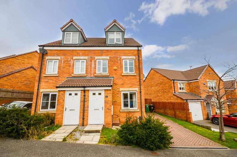 11 Seven Hill Way, Morley, Leeds LS27  