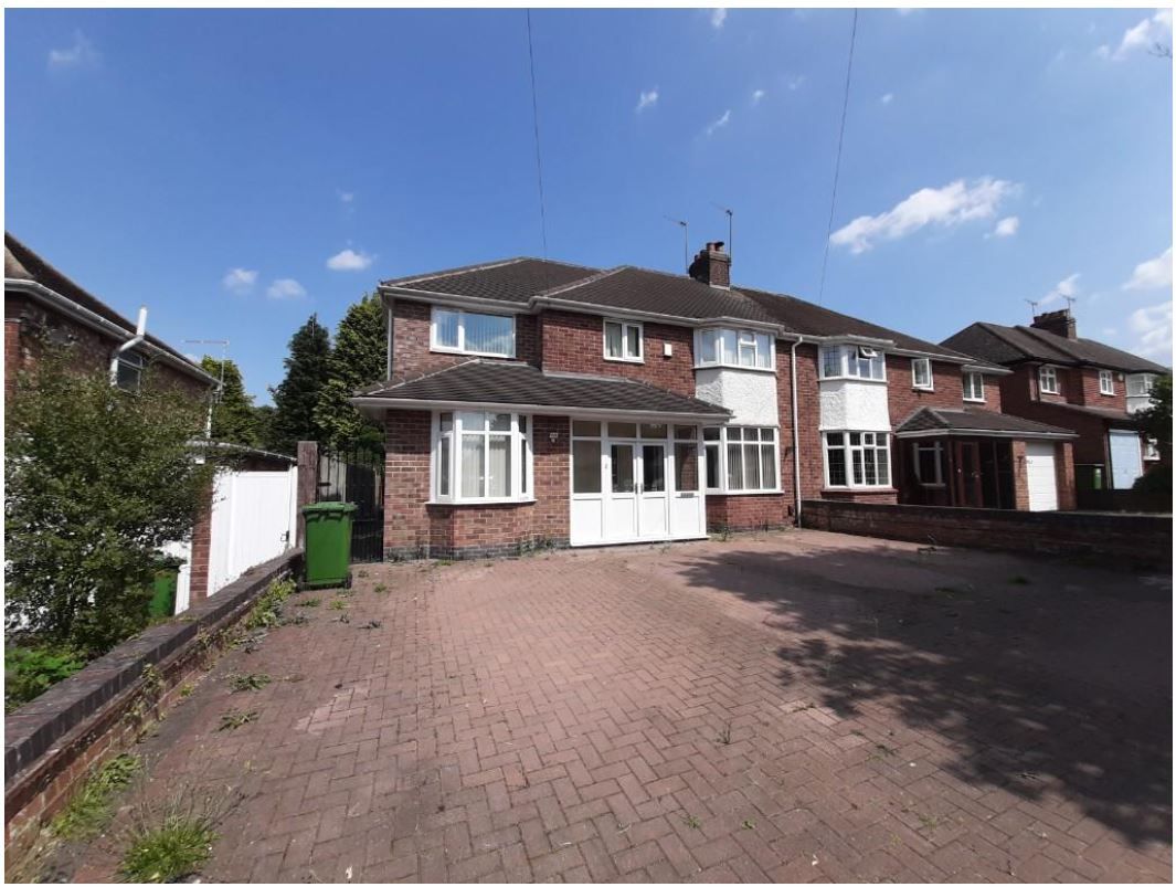 5 bed semidetached house for sale in Lillington Close, Leamington Spa