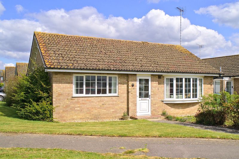 2 bed detached bungalow for sale in Mornington Crescent, Felpham PO22