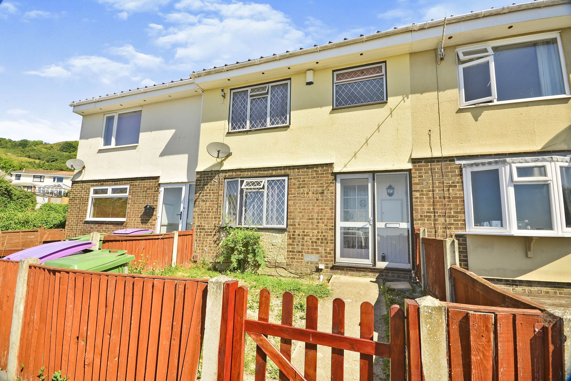 3 bed terraced house for sale in Pilgrim Spring, Folkestone CT19 Zoopla