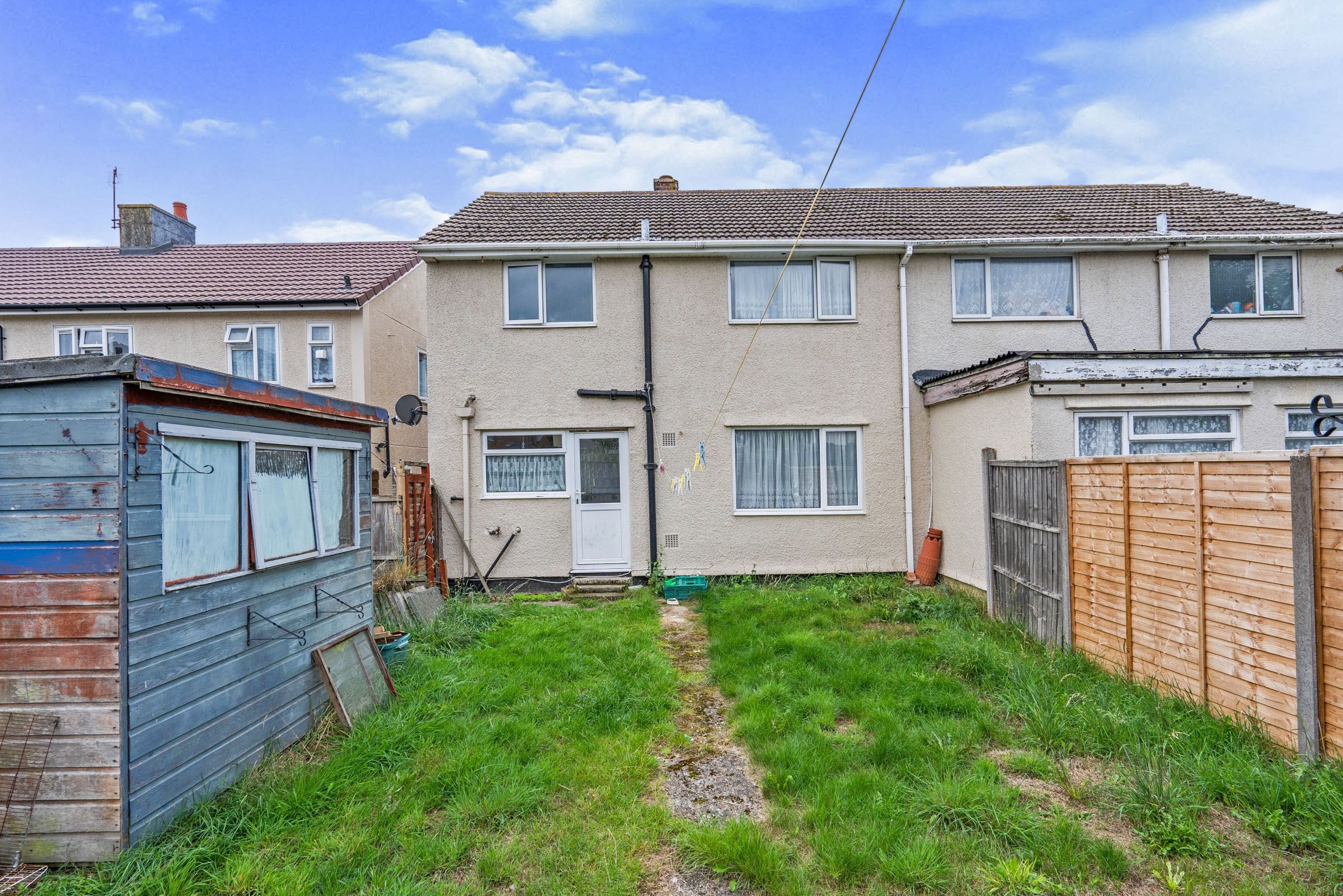3 bed semidetached house for sale in Grateley Close, Southampton