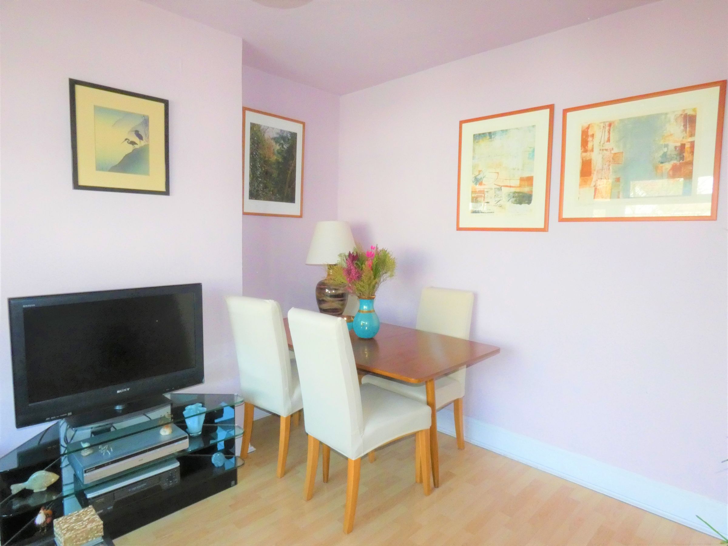 Reeves Avenue, London NW9  