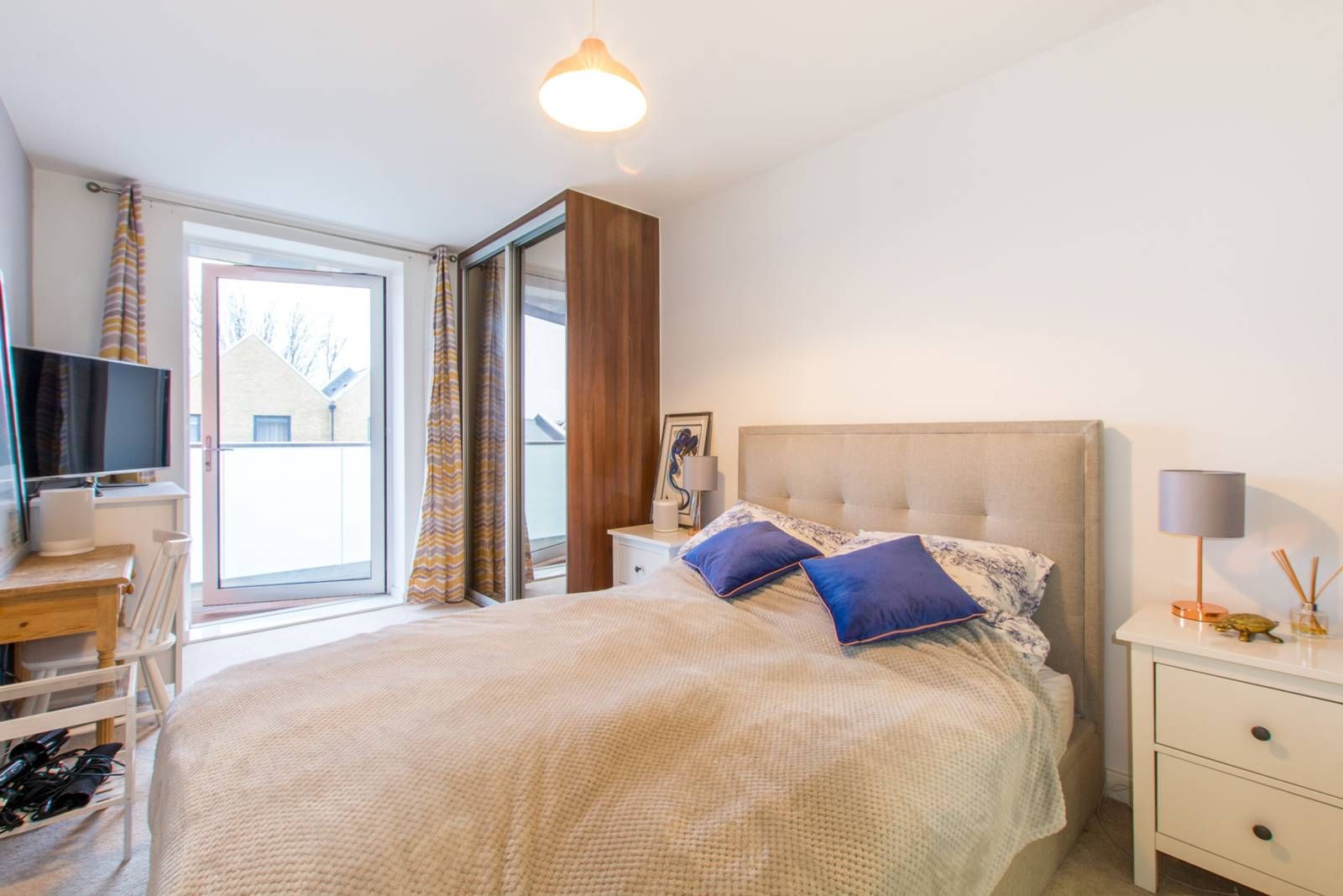 Bathurst Square, Harringay, London N15  