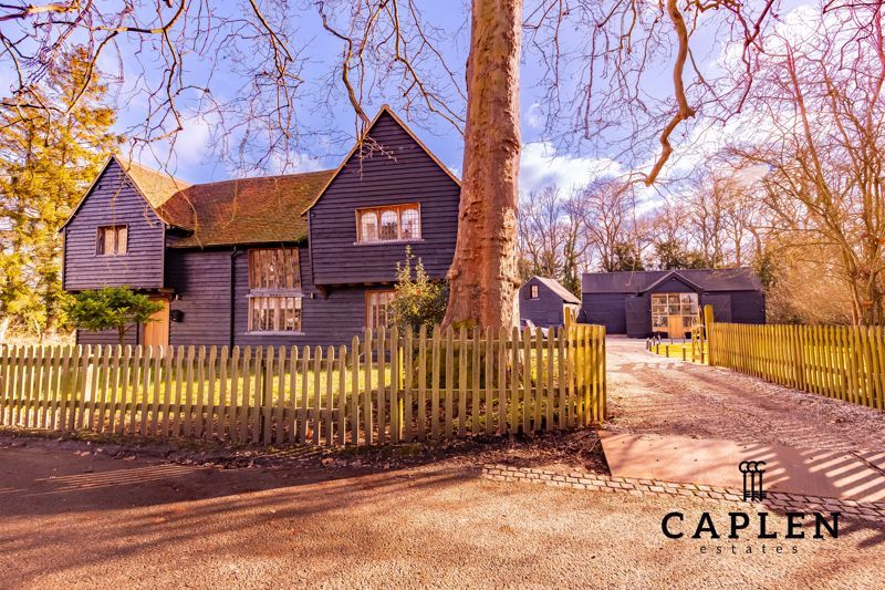 7 bed property for sale in Betts Lane, Nazeing, Waltham Abbey EN9 Zoopla