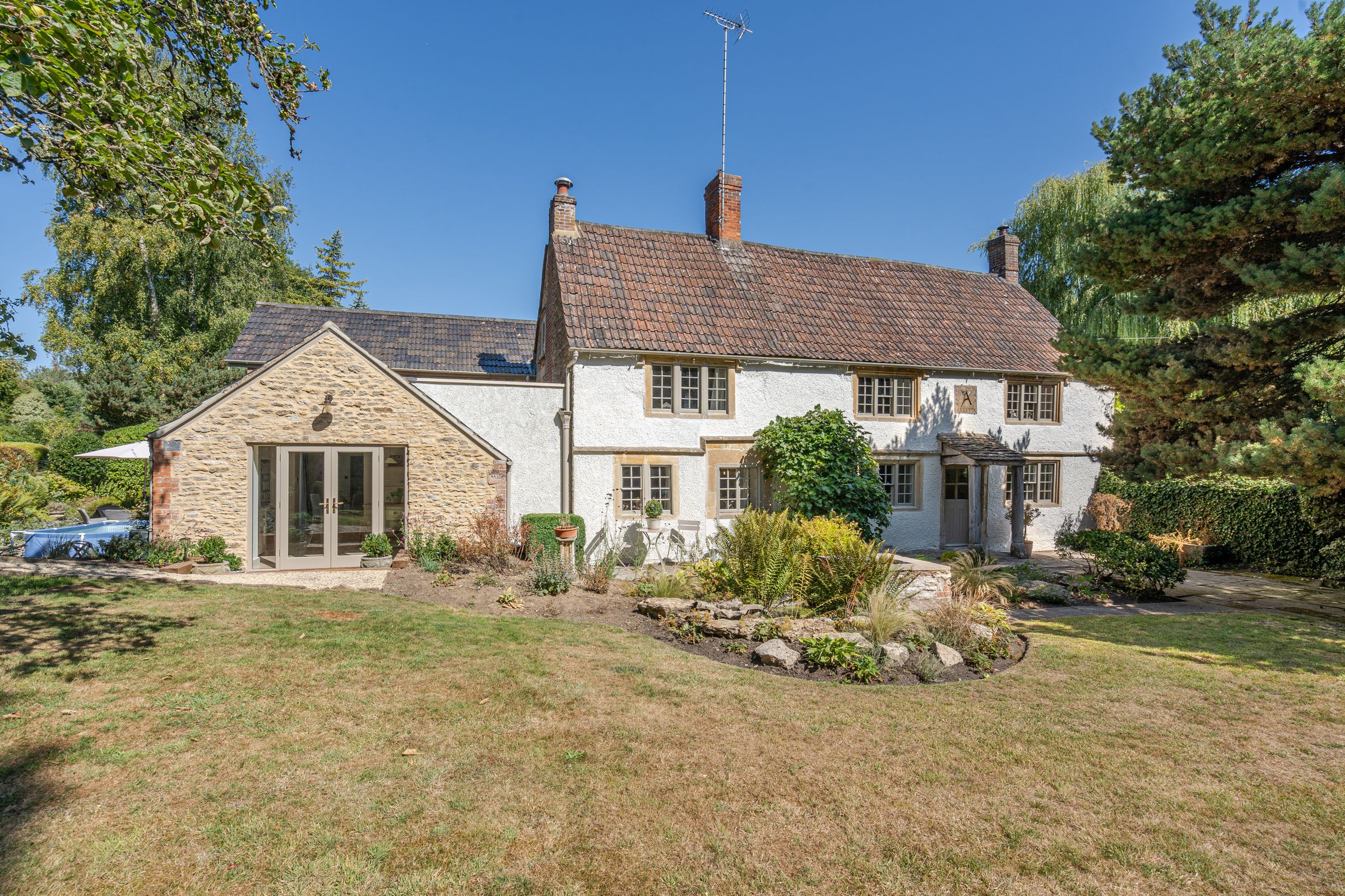 5 bed detached house for sale in Swindon Road, Kington Langley