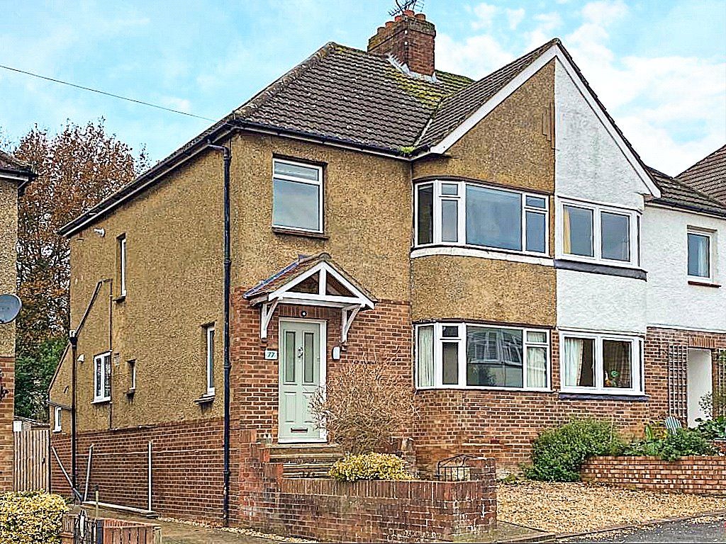3 bed semidetached house for sale in Jubilee Road, Aldershot