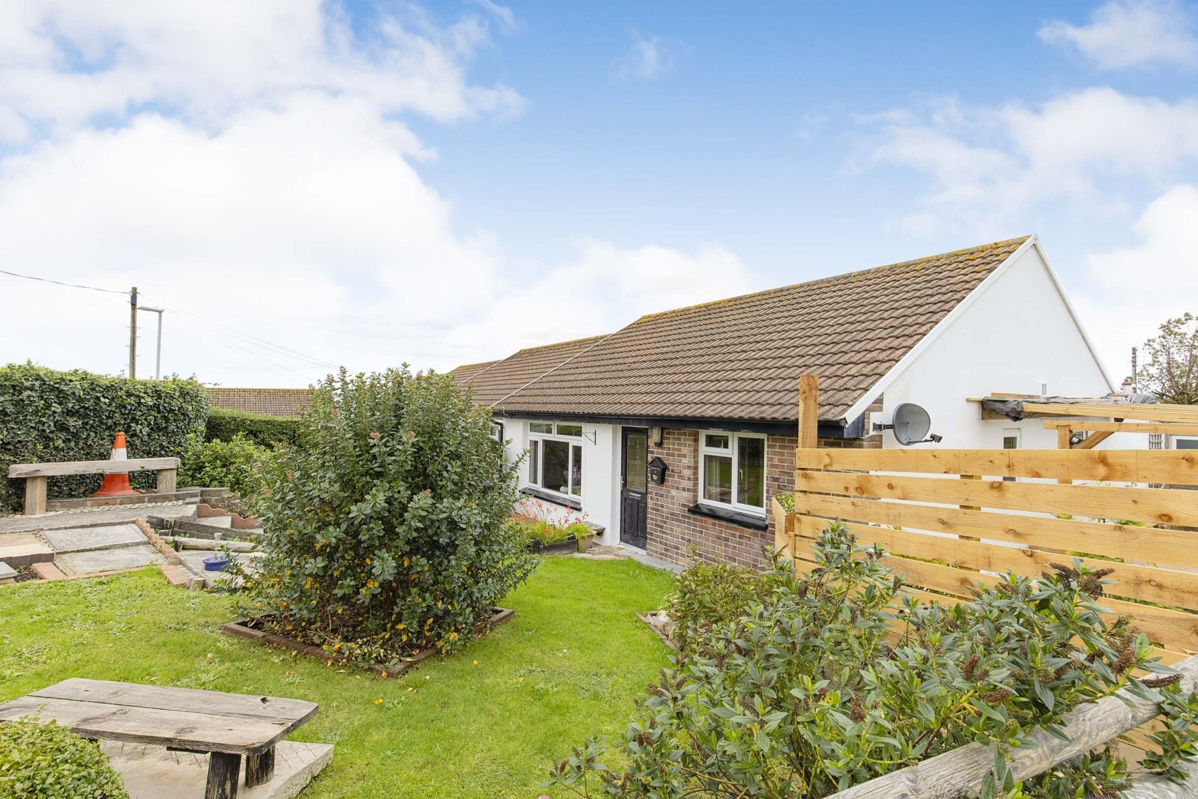 3 bed bungalow for sale in Mayfield Drive, Port Isaac, Cornwall, Uk