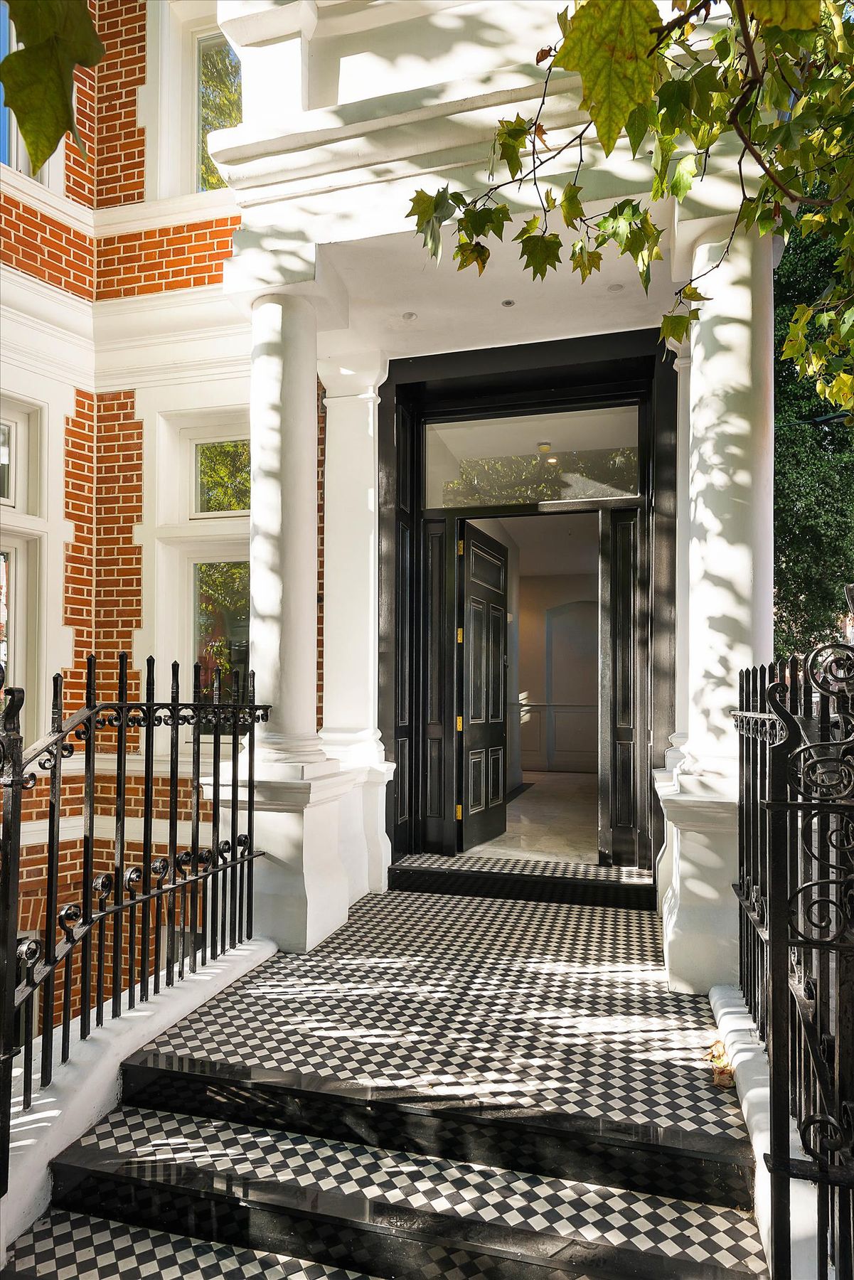 Garden Apartment, No.1 Palace Court, London W2  